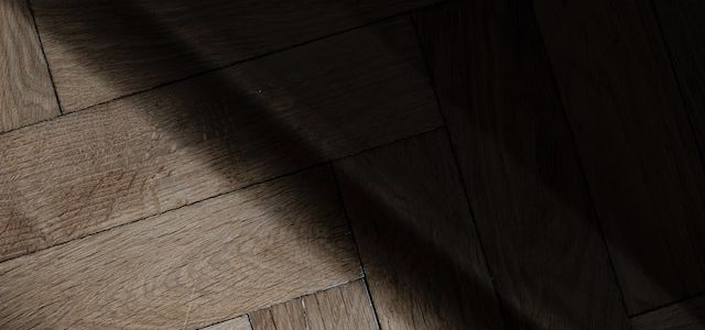 <strong>Luxury Vinyl Flooring: Pros and Cons You Must Know</strong> <strong>Luxury Vinyl Flooring: Pros and Cons You Must Know</strong>