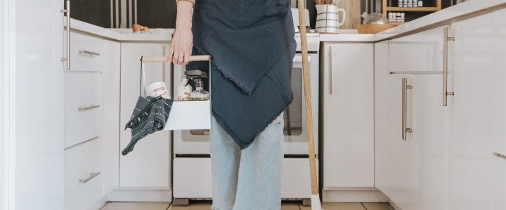 5 Signs It’s Time to Hire a Home Cleaning Contractor