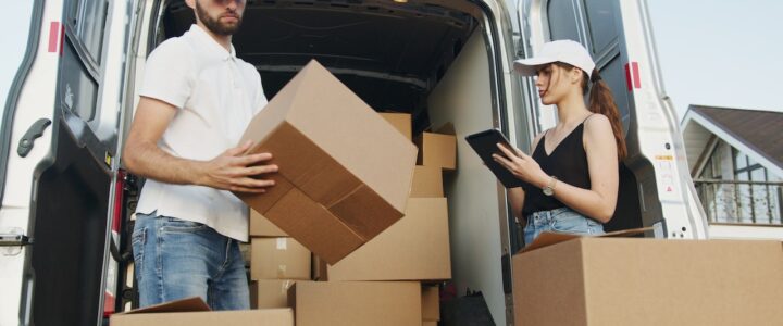 D.I.Y. Moving vs. Professional Movers: Weighing the Pros and Cons