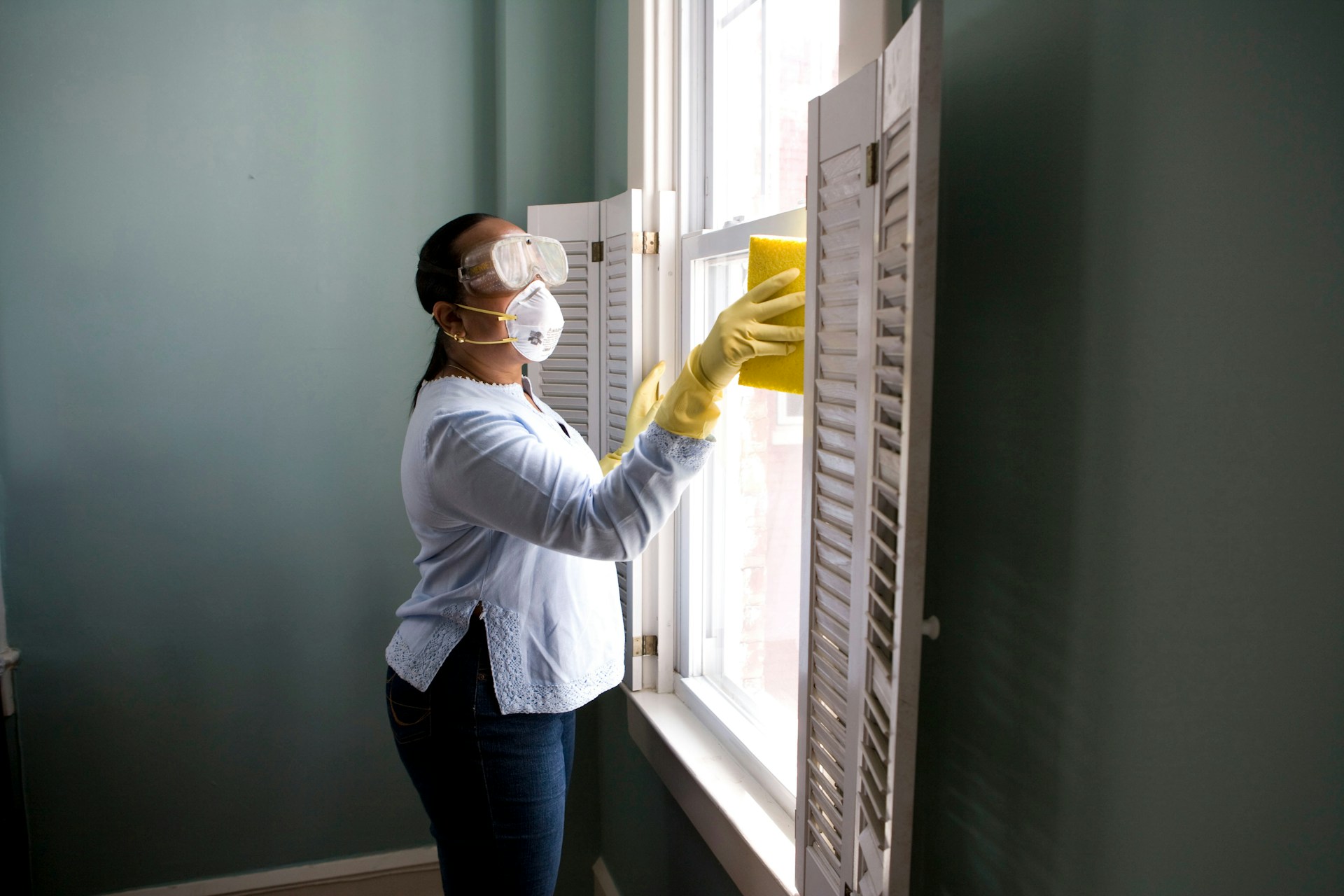 5 Signs It’s Time to Hire a Professional Home Cleaner